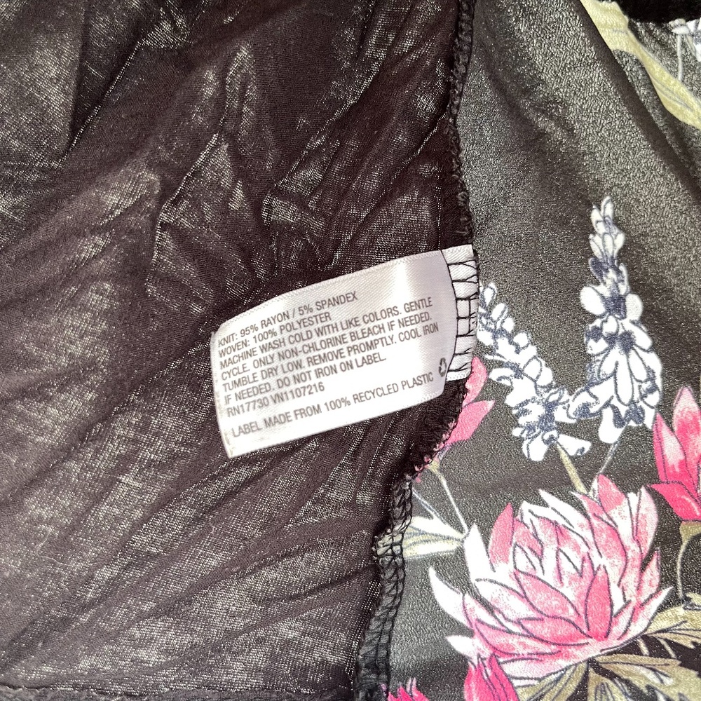 A New Day Black‎ Floral Blouse Sz S - Picture 5 of 6